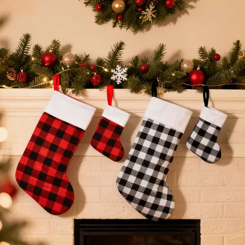 Calcetines De Navidad Cuadros Arpillera Bolsa De Regalo Puño De Peluche Ornamento Navideño Decoración De Chimenea Hogar