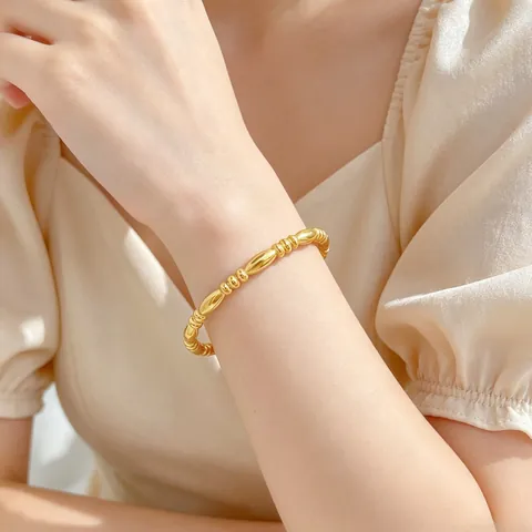Minimalistischer Edelstahl Goldener Zen Stab Form Armreif Damen Retro Mode Hochglanzpolierter Schmuck Geschenk