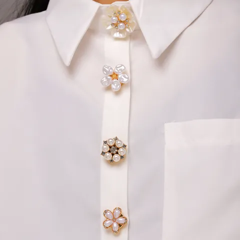 Gemelos de Mujer Elegantes Franceses con Flores de Perlas Artificiales y Diamantes de Imitación Botones Decorativos de Presión para Ropa