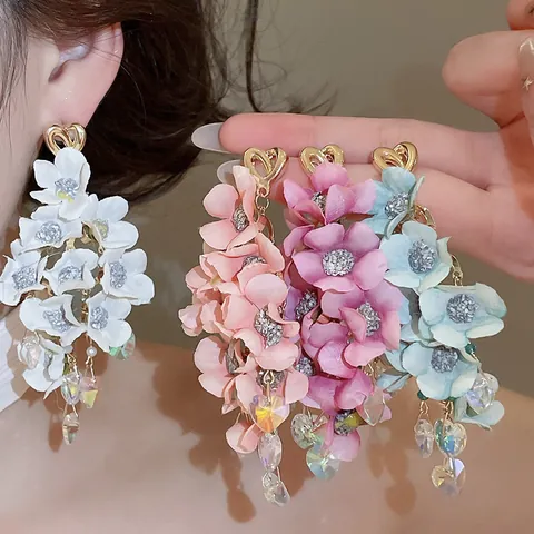 Koreanischer Stil Stoff Blumen Quaste Ohrringe Mit Silber Ohrringpfosten Legierung Hohles Herz Strass Ohrringe Für Damen Urlaub