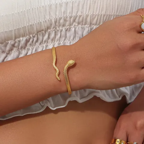 Goldbeschichteter Edelstahl Schlangen Armreif Für Damen Vintage Minimalistischer Verstellbarer Schuppentextur Tier Schmuck Geschenk