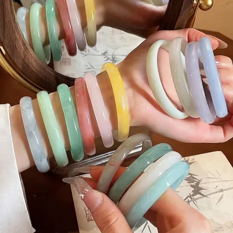 Minimalistischer Runder Chalcedon Armreif Für Damen Eleganter Einfacher Jade-Stil Handschmuck Geschenk Für Bankett Alltagsdeko