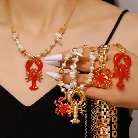 Bohemian Alloy Artificial Pearl Crushed Stone Lobster Crab Pendant Necklace For Women Ocean Beach Holiday Theme Jewelry