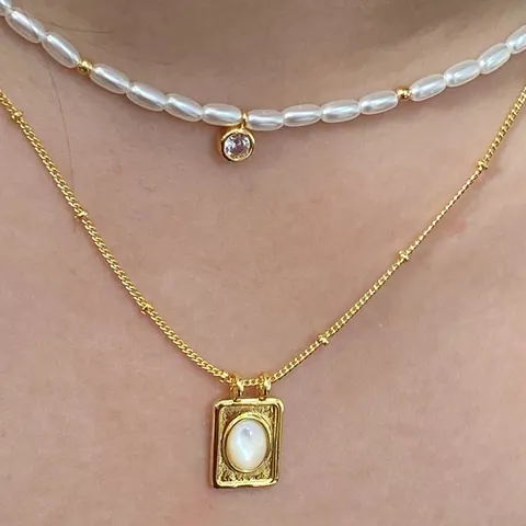 Elegante Collana Di Künstliche Perle Di Riso Con Pendente In Rame Zircone Pietra Chiara Rotonda Perline Dorate Gioielli Per Donna