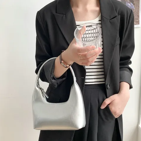Women Underarm Bag Shiny Patent PU Leather Minimalist Hobo Shoulder Bag Solid Color Half Moon Zipper Handbag