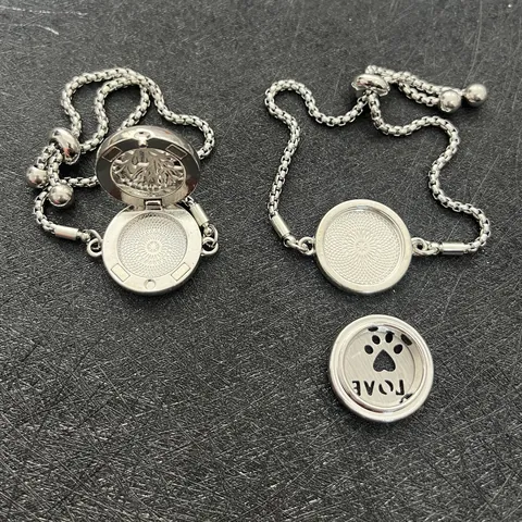 Adjustable Stainless Steel Essential Oil Diffuser Bracelet Hollow Out Round Locket Aromatherapy Jewelry Women