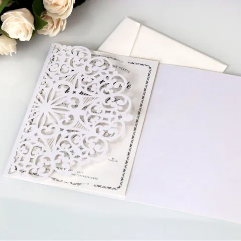 Eleganti Inviti di Nozze in Carta Perlata Taglio Laser Pizzo Floreale Biglietto d Invito Intagliato per Banchetto Festa