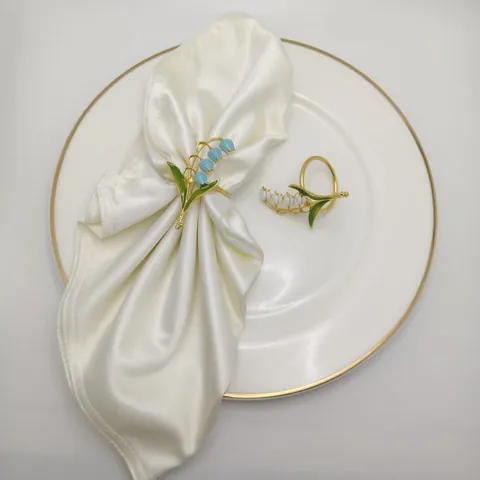 Lelietje-Van-Dalen Servetringen Legering Emaille Bloemen Servetgespen Gouden Basis Tafeldecoratie Voor Bruiloft Feest Eettafel