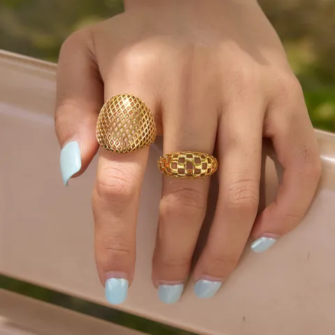 Bague Femme Vintage en Acier Inoxydable Maille Ajourée Plaqué Or Bague Large Géométrique Damier Bijoux de Doigt Minimaliste Luxe