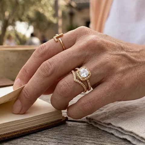Bague en Acier Inoxydable Zirconia Carré Style Occidental Plaqué Or Bague Géométrique Minimaliste avec Strass pour Femmes Bijoux de Luxe