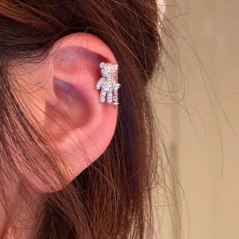Sweet Bear Ear Cuff Zirconia Inlaid Gold Plated Non Piercing Earrings Cute Animal Cartilage Ear Clip For Women Daily Jewelry Gift