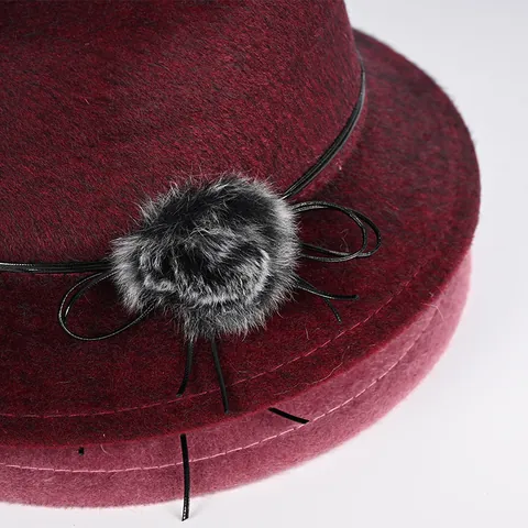 Women Vintage Faux Mink Fur Cloche Hat Pom Pom Winter Warm Cotton Polyester Felt Bucket Hat Elegant Bowler Hat For Lady Mother