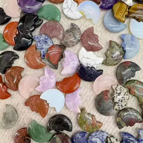 Colgante de Cara de Luna de Piedra Natural Tallado a Mano Cristal de Sanación para Accesorios de Joyería DIY Decoración Mística Celestial