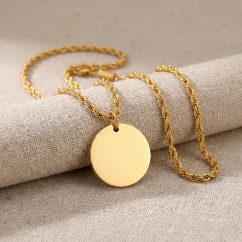 Collana con Pendente Rotondo in Acciaio al Titanio Placcato Oro 18K con Nome Incidibile Catena a Corda Gioielli Moda Unisex