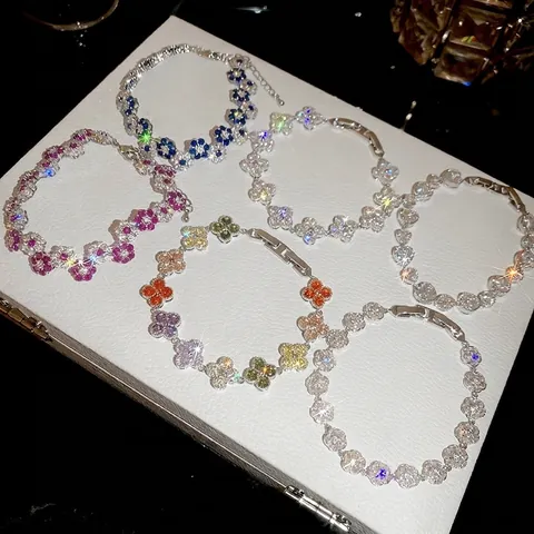 Korean Exquisite Copper Zirconia Flower Bracelet Luxury Silver Color Pave Zircon Four Leaf Clover Heart Chain Bracelet For Women