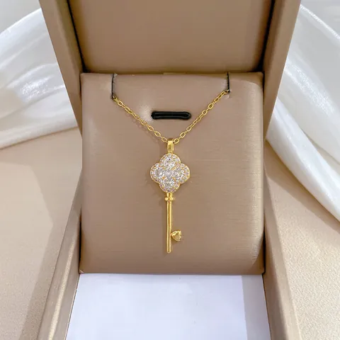 Luxury Four Leaf Clover Key Pendant Necklace Stainless Steel Chain Copper Micro Inlaid Zircon Elegant Clavicle Jewelry For Women