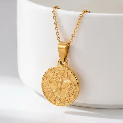 Vintage Peace Dove Relief Round Pendant Necklace Stainless Steel 18K Gold Plated Holy Spirit Bird Coin Jewelry For Men Women