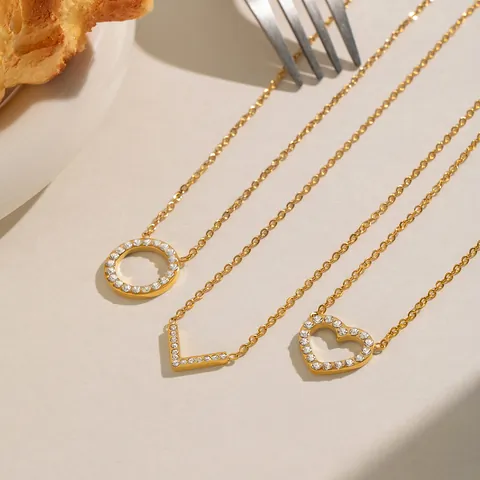 Collana In Acciaio Inossidabile Placcata Oro 18K Strass Cuore Forma V Tondo Pendente Chic Minimalista Per Donna