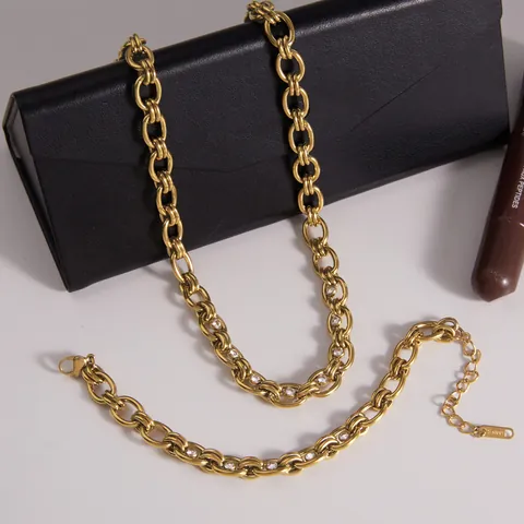 Set di Gioielli in Acciaio Inossidabile con Maglia Cubana e Zirconia per Donna Collana a Doppia Catena e Bracciale Placcato Oro