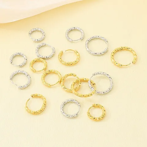 Korean Style Niche Design Rhombic Pattern Starry Sky Stainless Steel Hoop Earrings Individual Fashion Gold Silver Small Earrings For Women Men