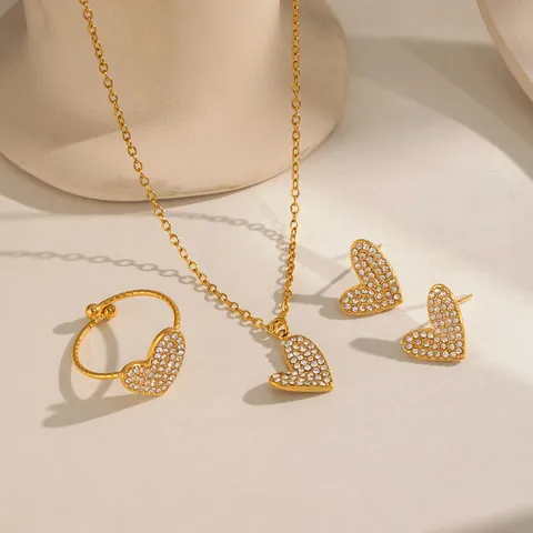 Herzförmiger Edelstahl Schmuck Gold Vergoldet Rhinestone Halskette Ohrstecker Und Verstellbarer Offener Ring Für Damen
