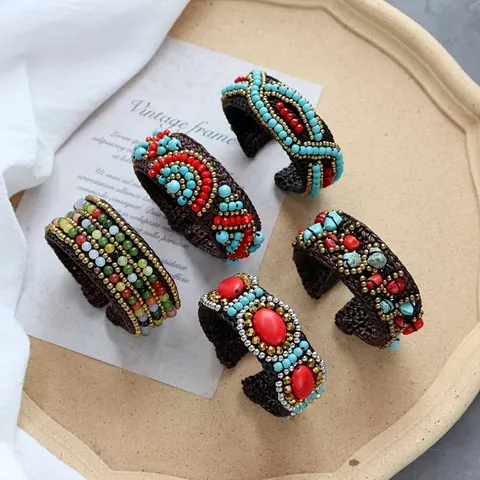 Bracciale Rigido Bohemien Intrecciato a Mano Vintage Etnico in Corda Cerata con Polsino Aperto Pietra Naturale Turchese Sintetico Perle di Rame Gioielli Donna
