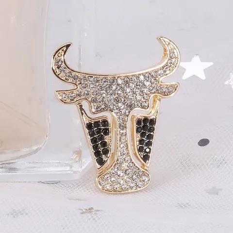 Hip Hop Bull Head Brooch Gold Plated Copper Rhinestone Micro Inset Cubic Zirconia Suit Pin Animal Jewelry Accessories For Men Women