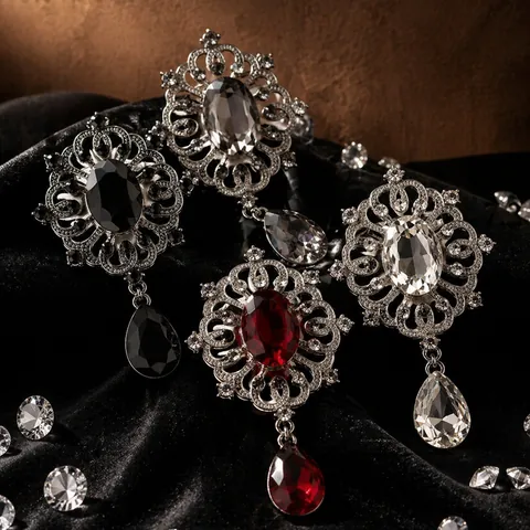Spilla Vintage Barocca a Goccia d'Acqua Per Donna in Lega Strass Ovale Intarsiato Motivo Cavo Spilla Per Accessori Festa
