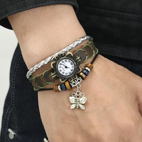 Orologio da Polso a Bracciale in Pelle Intrecciata Multistrato Vintage Bohémien Con Ciondolo a Farfalla Per Donna