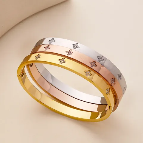 Four Leaf Clover Bangle Stainless Steel 18K Gold Plated Cubic Zirconia Hinged Bracelet Elegant Jewelry Women