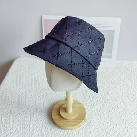Damen Mode Denim Anglerhut Gesteppte Raute Pailletten Perlen Sonnenhut Dunkelblau Baumwolle Freizeit Fischerkappe Für Reisen