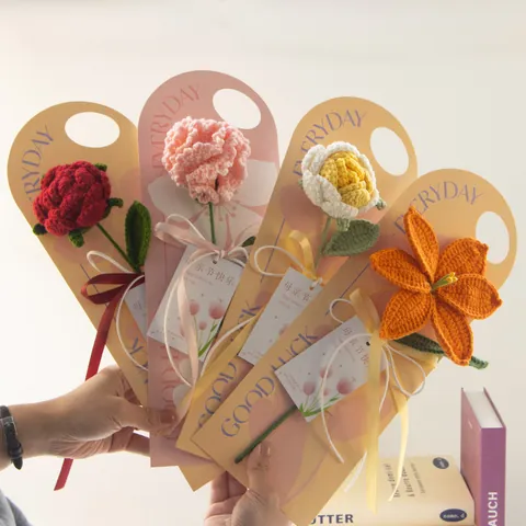 Handmade Crochet Yarn Flower Bouquet Artificial Sunflower Rose Carnation With Greeting Card For Mother's Day Teacher's Day Gift