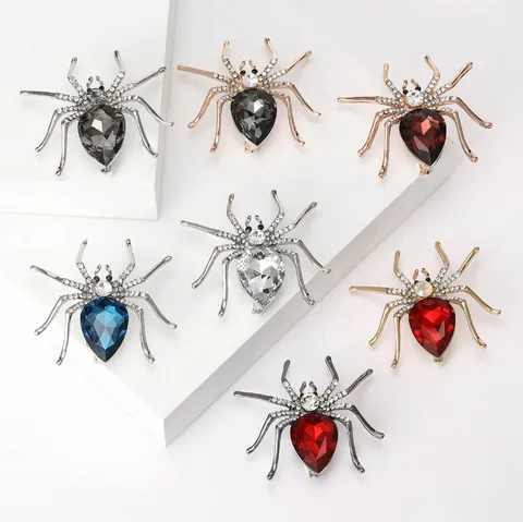 Vintage Heart Stud Earrings Alloy Gold Red Black Plaid Tartan Pattern Twisted Border Enamel Studs For Women Jewelry