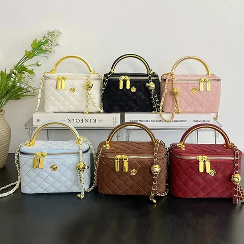 Damen Gesteppte PU Leder Box Handtasche Mit Metall Rundgriff Goldkette Crossbody Schultertasche Für Alltag Party Elegant Design