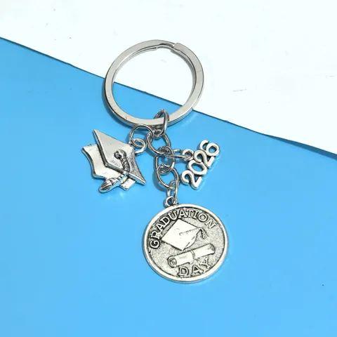 Portachiavi con Tocco e Pergamena di Graduazione in Metallo 2025 2026 Regalo Commemorativo per Studenti Ciondolo Borsa