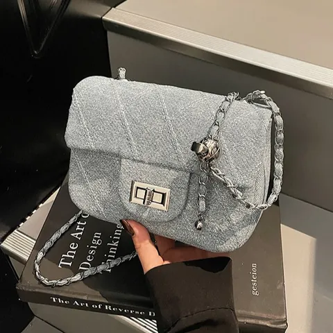 Borsa a Spalla Donna Trapuntata a Rombi con Catena Denim Pelle PU Borsa a Tracolla Piccola Squadrata con Sfera di Metallo