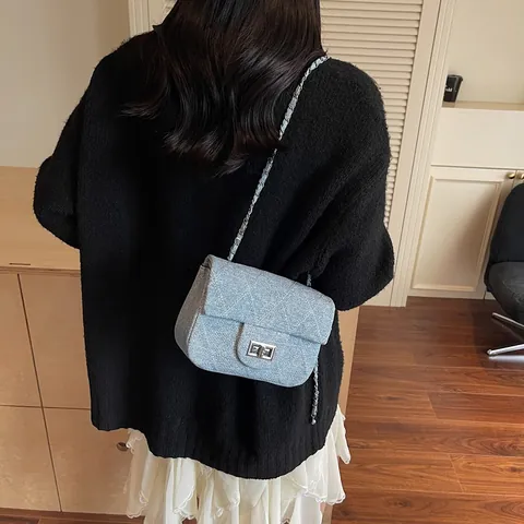 Borsa a Spalla Donna Trapuntata a Rombi con Catena Denim Pelle PU Borsa a Tracolla Piccola Squadrata con Sfera di Metallo