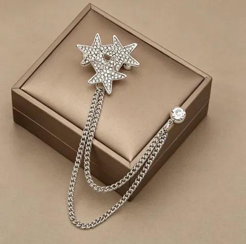 Fashion Alloy Rhinestone Star Brooch With Double Layer Chain Tassel Elegant Gold Silver Pin For Unisex Clothing Accessories