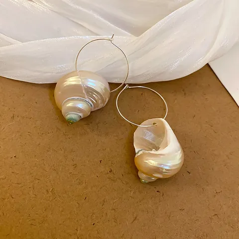 Créoles En Coquille De Conque Naturelle Alliage Texture Spirale Nacrée Style Vacances Plage Océan Bijoux Pour Femmes