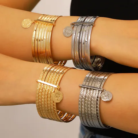Vintage Multi-layer Iron Bangle Bracelet With Coin Portrait Star Hammered Frosted Texture For Women Fashion Jewelry Gold Silver