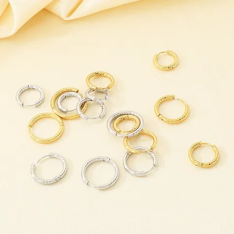 Orecchini a Cerchio Minimalisti in Acciaio Inossidabile con Strisce a Spirale per Uomo Donna Unisex Orecchini Tondi Geometrici Galvanizzati Gioielli