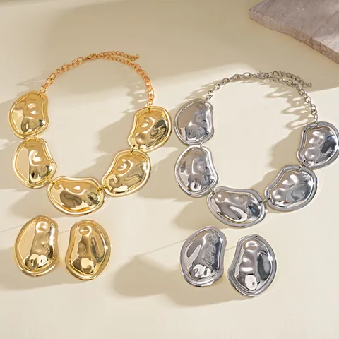 Exaggerated Wrinkled Metal Oval Collar Necklace Earrings Jewelry Set For Women European Heavy Punk Electroplated Jewelry