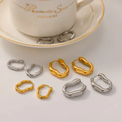 Irregular Wave Stainless Steel Hoop Earrings For Women Minimalist 18K Gold Plated PVD Crinkle Metallic Ear Jewelry Accessories