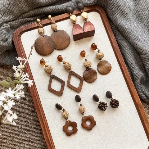 Vintage Holz Geometrische Blumen Ohrstecker Handgemachte Ethno Stil Braune Holz Ohrhänger Für Damen Schmuck Geschenk
