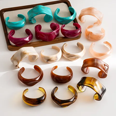Irregular Geometric Acrylic Bangle Set For Women Western Style Minimalist Marble Pattern Tie-dye Resin Stackable Bracelet Jewelry