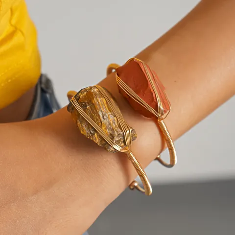Vintage Natural Raw Stone Wire Wrapped Bangle Bracelet For Women Retro Gold Plated Tiger Eye Red Jasper Cuff Bracelet Jewelry