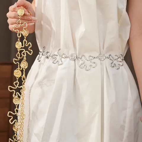 Chaîne de Taille en Métal Ajouré pour Femme Motif Floral et Rose Réglable Or Argent Ceinture de Luxe pour Robe