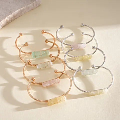 Bracciale Rigido con Strass Irregolari di Lusso Europeo per Donna Gioielli in Lega Placcata Oro Argento Design di Nicchia di Moda Bracciale di Fascia Alta