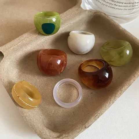 Irregular Resin Ring For Women Retro Marbled Swirl Texture Translucent Chunky Finger Ring Fashion Statement Jewelry Accessories