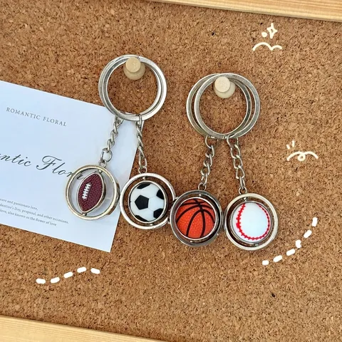 Porte-clés Thème Sport Pendentif Rotatif Basket-ball Football Baseball Alliage de Zinc Anneau en Métal Cadeau Fans